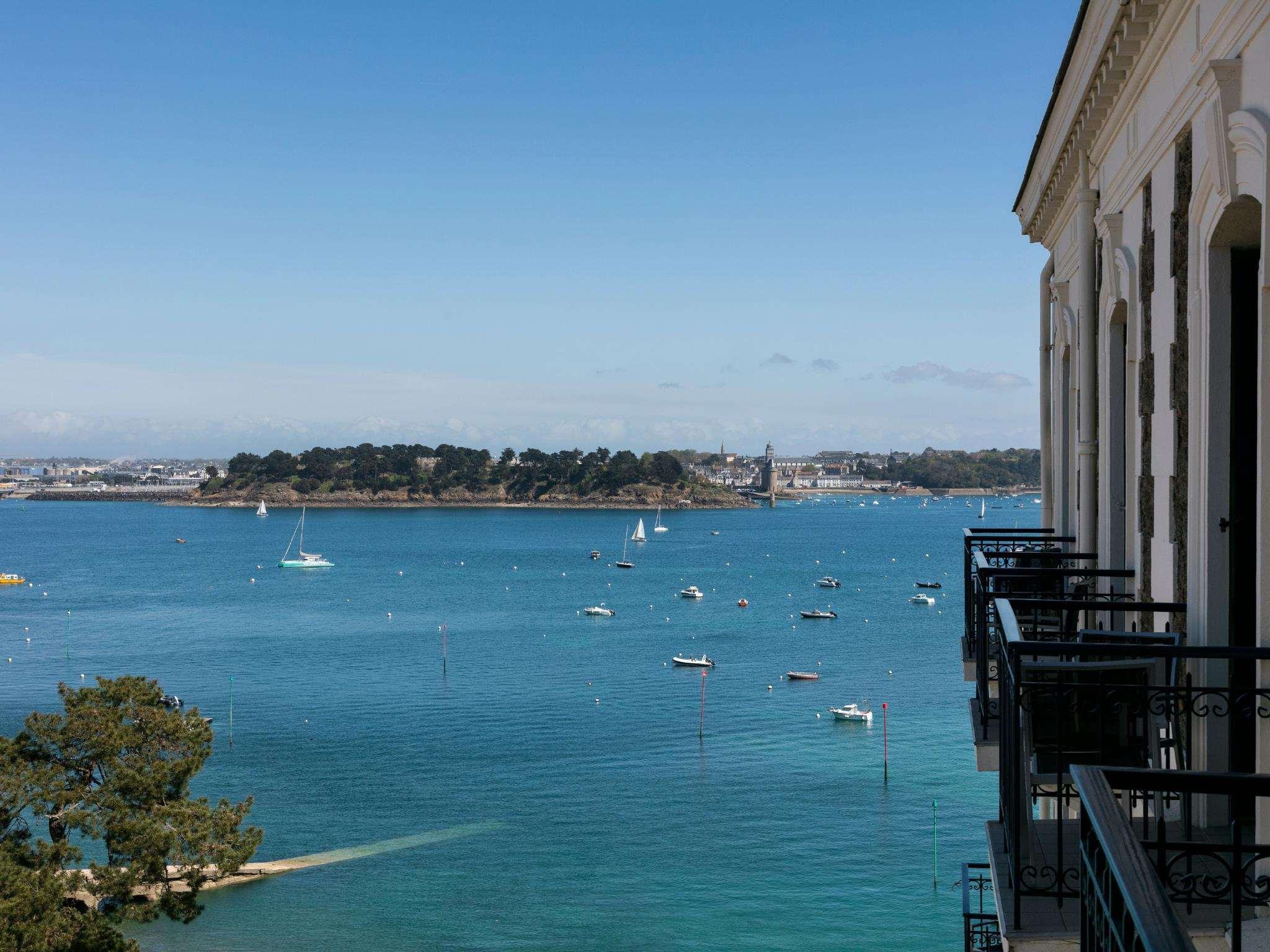 Hotel Barriere Le Grand Hotel Dinard Exterior photo