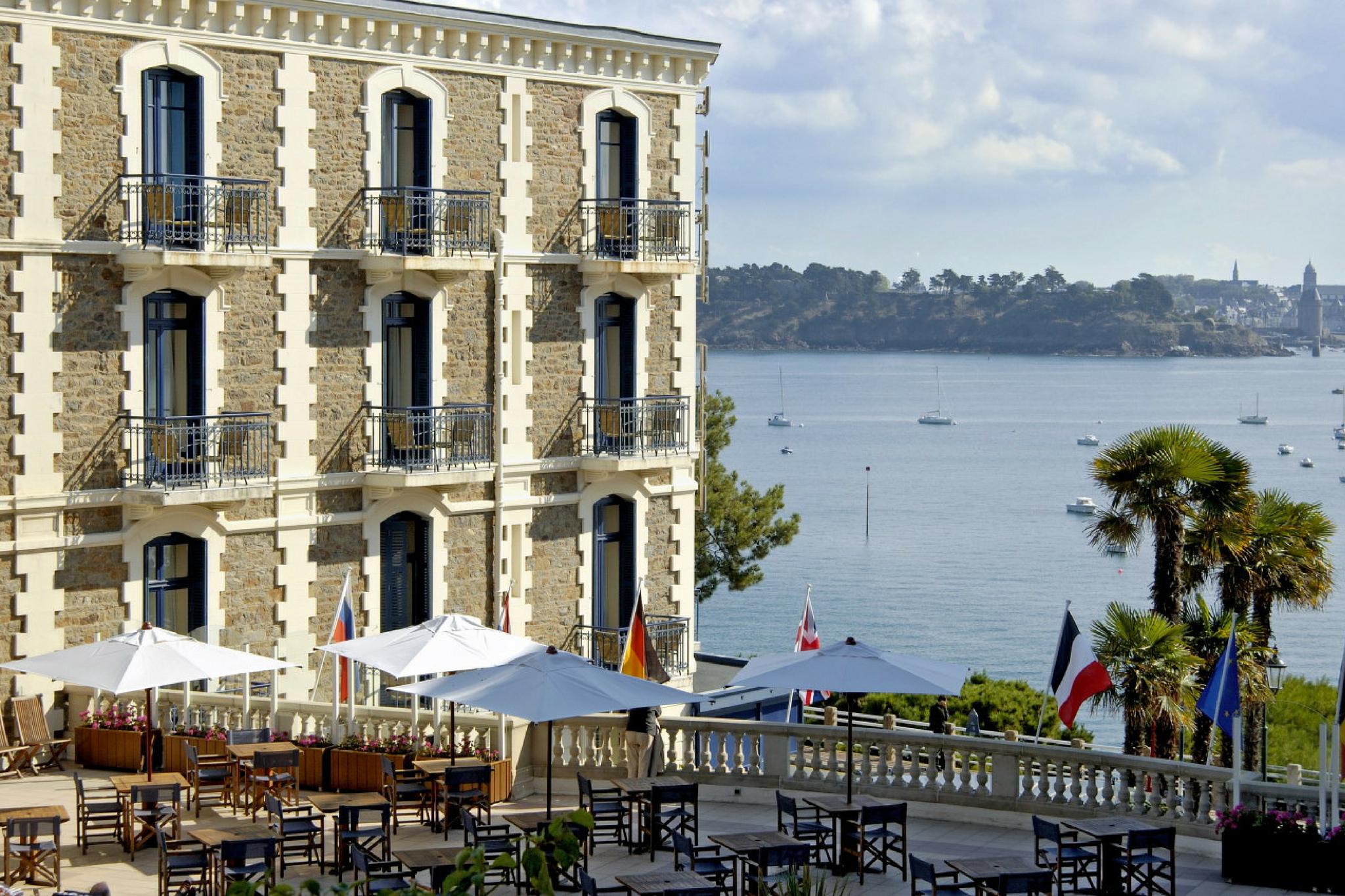 Hotel Barriere Le Grand Hotel Dinard Exterior photo