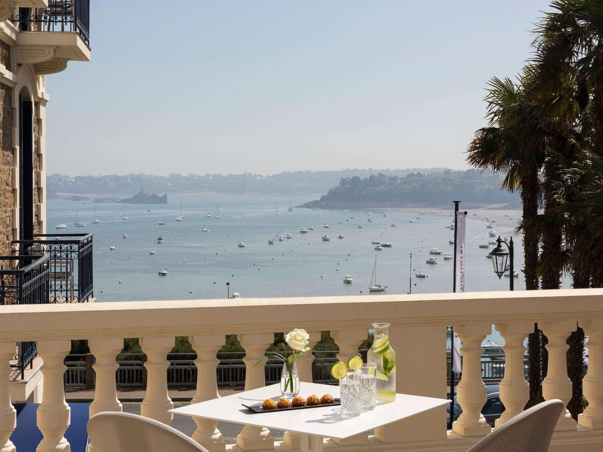 Hotel Barriere Le Grand Hotel Dinard Exterior photo