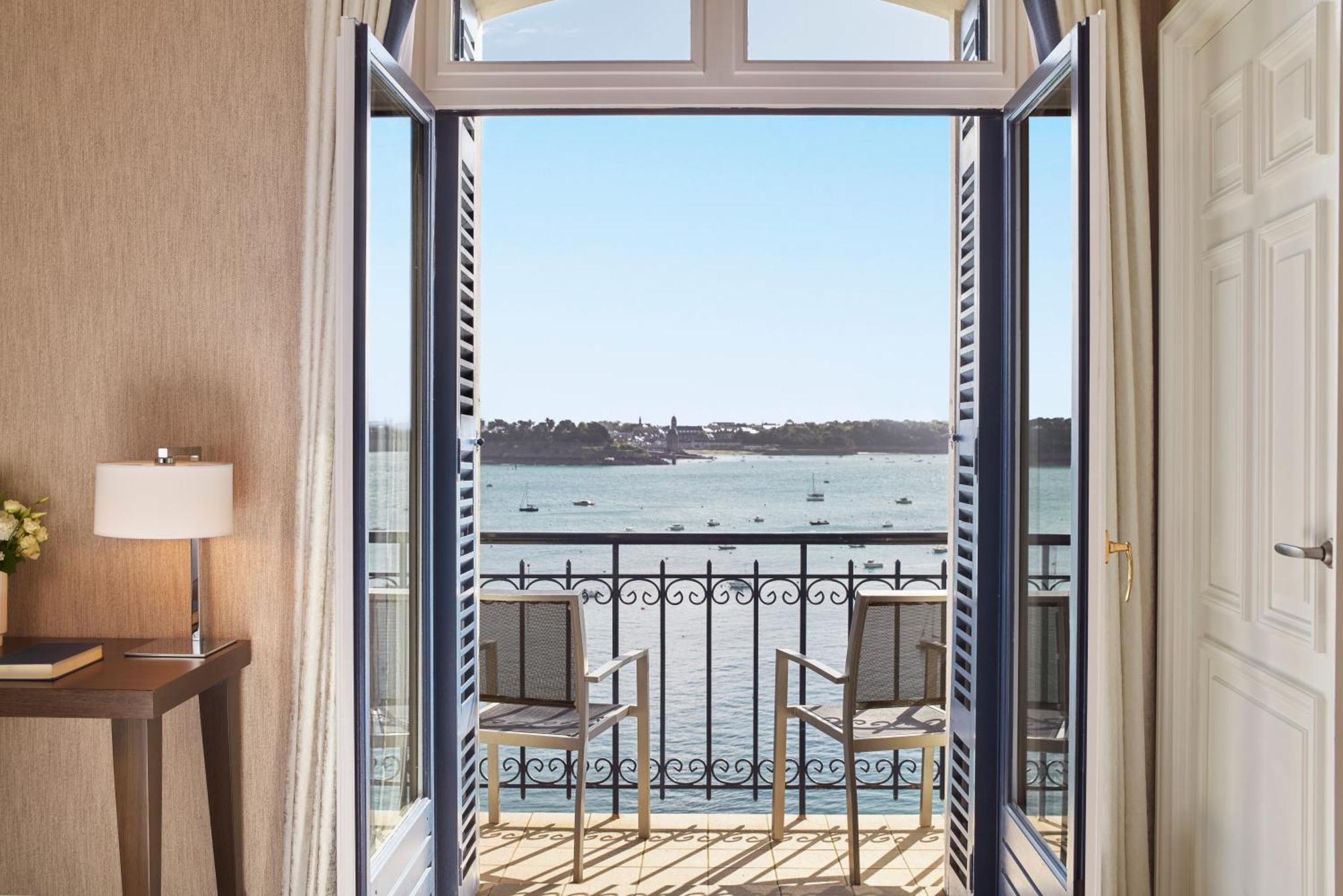 Hotel Barriere Le Grand Hotel Dinard Exterior photo
