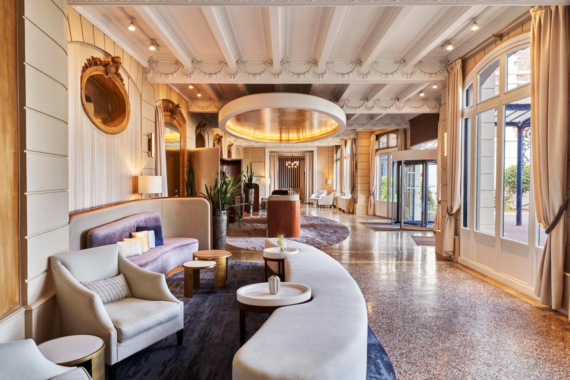 Hotel Barriere Le Grand Hotel Dinard Exterior photo
