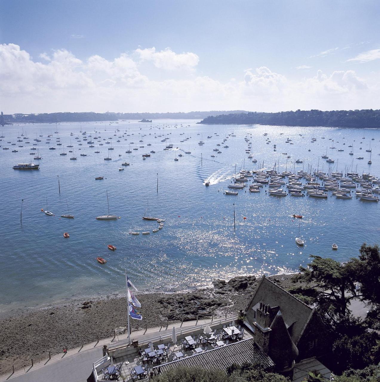 Hotel Barriere Le Grand Hotel Dinard Exterior photo