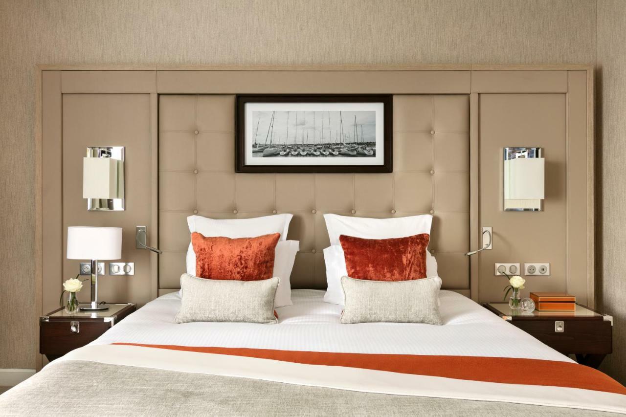 Hotel Barriere Le Grand Hotel Dinard Room photo
